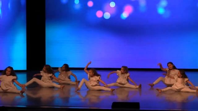 Самый лучший танец. Арсюша выступает в Бобруйске. смотреть онлайн