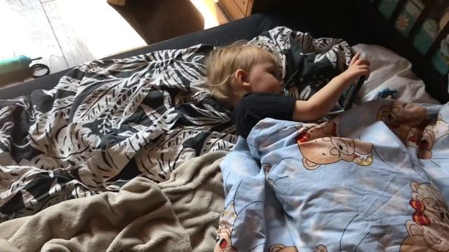 Молчаливый влог. Крашу волосы сама и переживаю смотреть онлайн