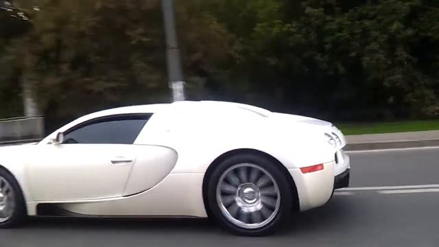 Bugatti Veyron Grand Sport in Russia смотреть онлайн