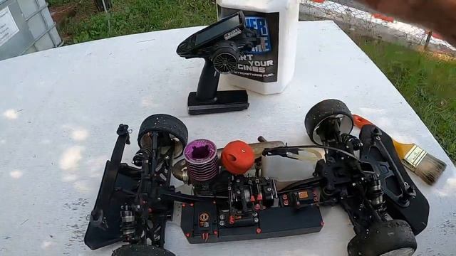 X RAY GTX 8 2022 - Présentation X RAY PISTE 1/8 GT THERMIQUE 2022 - kit 350503 смотреть онлайн