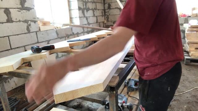 Как сделать верхний косоур лестницы. Изготовление косоура.