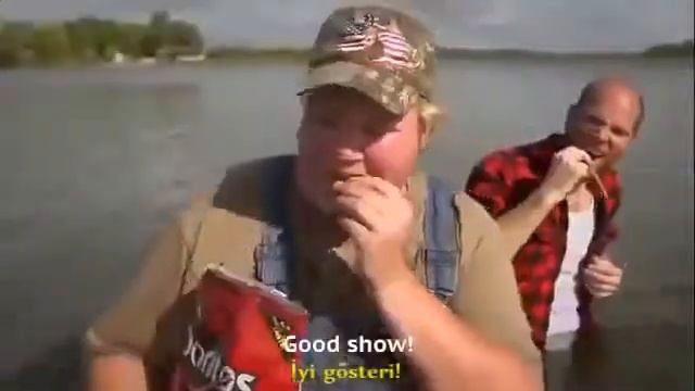 До слез! Мужики и не мечтали поймать такую рыбку! смотреть онлайн