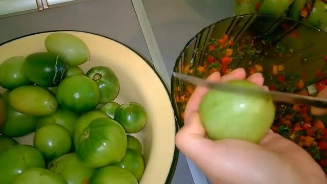 Квашенные Зеленые Помидоры на Зиму с Пикантной Начинкой. Как заквасить зеленые помидоры.