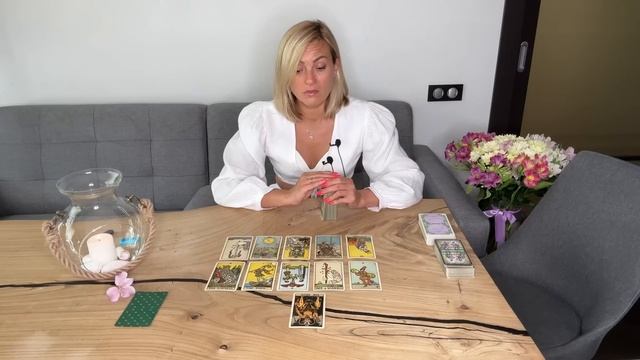 Он молчит! О чём он думает в этот момент? смотреть онлайн