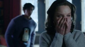 Нянька на Рождество. (2020) стоит посмотреть.