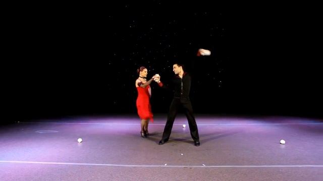 Juggling & dance act | Tango | Kyiv +38 067 911 62 83 смотреть онлайн