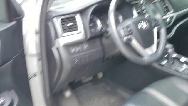 2018 Toyota Highlander SE V6 AWD смотреть онлайн