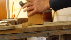 Как сделать из шамотного кирпича рваную плитку для облицовки  каминов и  мангалов?