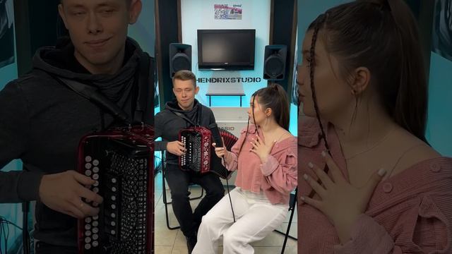 ЛЮБИМАЯ ПЕСНЯ НАШИХ БАБУШЕК! Виновата ли я? #живойзвук #гармонь #народнаяпесня #гармонь #музыка
