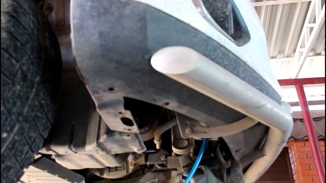 Mitsubishi ASX Мицубиси АСХ 1,8 2013 года Замена антифриза в системе охлаждения смотреть онлайн