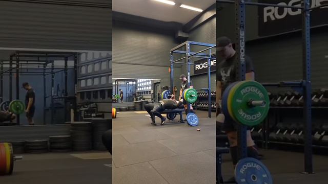 150 kg / 330 lbs bench press (PR) 18.10.2021