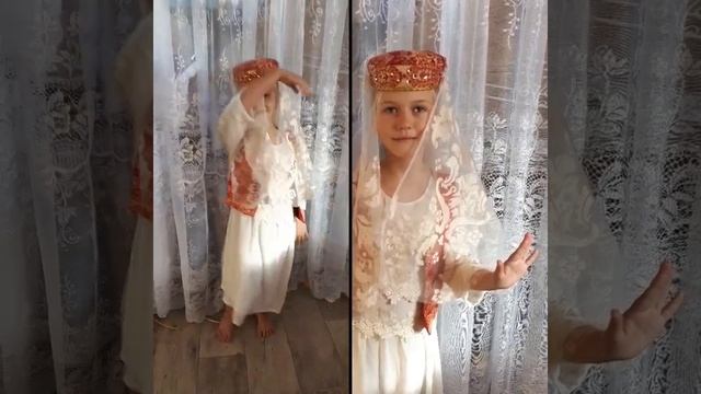 Армянский костюм для праздника "ДРУЖБЫ" #дружба #творчество #внучка #Россия смотреть онлайн