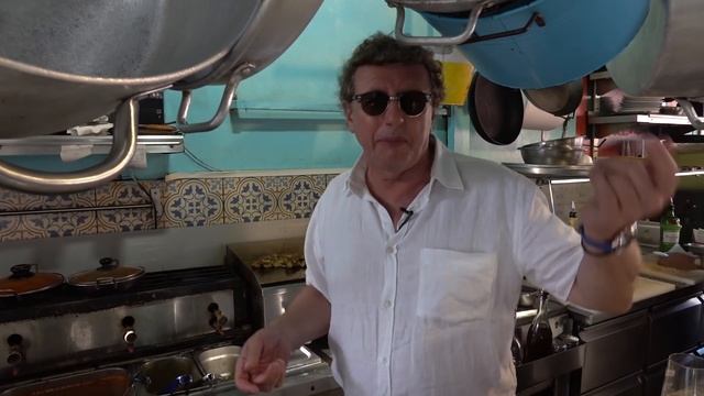 Израиль, Тель-Авив, Рынок Кармель, Самокаты, Ужин смотреть онлайн