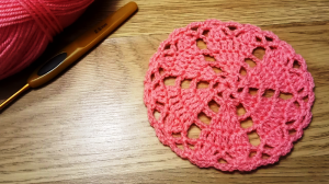 Сердечная ? Милота! Вяжем круглую подставку крючком из 6 рядов