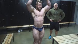 Vojta Trnka gym posing