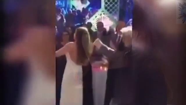 Как Ильхам в Альпах отдыхал. Новогодняя веселая сказка. Слабонервным бизимдирщикам не смотреть!   : смотреть онлайн