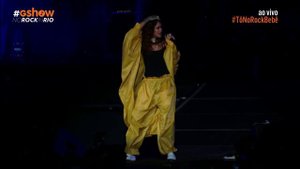 Rihanna - Rude Boy (Live At Rock In Rio 2015)
