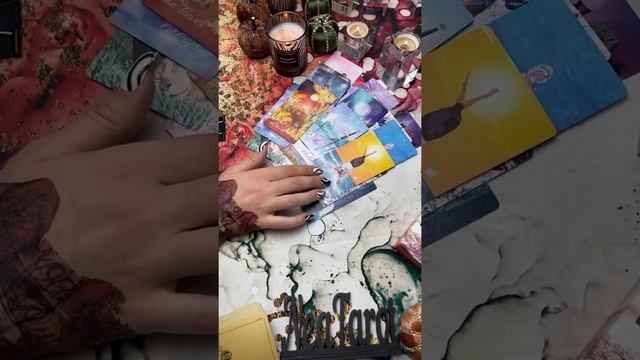 КАК РАЗРЕШИТСЯ ЛЮБОВНЫЙ ТРЕУГОЛЬНИК ДО КОНЦА ГОДА? МЫСЛИ, ЧУВСТВА, НАМЕРЕНИЯ . СОВЕТ КАРТ.
