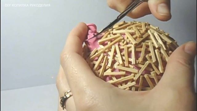 Игрушка на елку шар своими руками из спичек смотреть онлайн