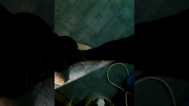 Моя бабушка учиться делать шпагат :D смотреть онлайн