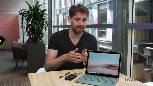 Microsoft Surface Go 2 Review - De gespleten persoonlijkheid van een 'tabtop' смотреть онлайн