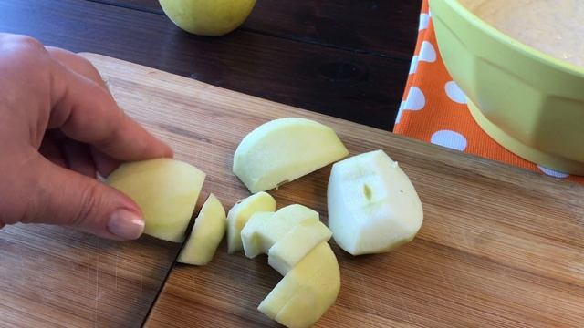 ? Вегетарианская шарлотка без яиц (на сметане) — видео рецепт смотреть онлайн