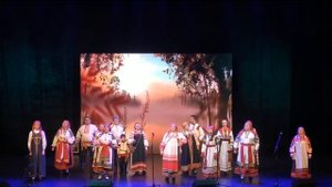 Народный хор "Черёма" (город Елец). "Из-за лесу, лесу тёмного".