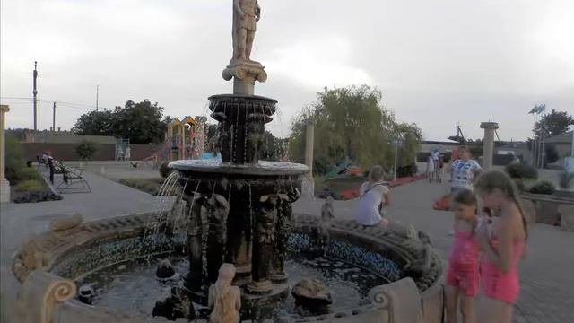 Парк отдыха.  Прогулка по Урзуфу