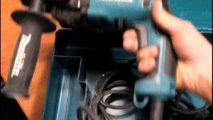 Перфоратор Makita HR 1830\распаковка