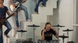 Никита Поздняков - Рюмка водки на столе