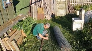 VID 20220628 190314 Как "разрезать" сетку-рабицу.