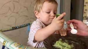 Как кормить малыша огурцом. Как кормить малыша огурцом.