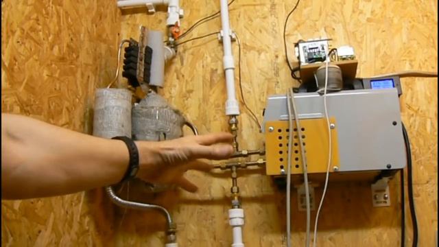 ЕЩЕ ОДИН ВАРИАНТ ИНДУКЦИОННОГО КОТЛА. Оказалось, прошлогодний вариант наиболее эффективный. Продолж смотреть онлайн