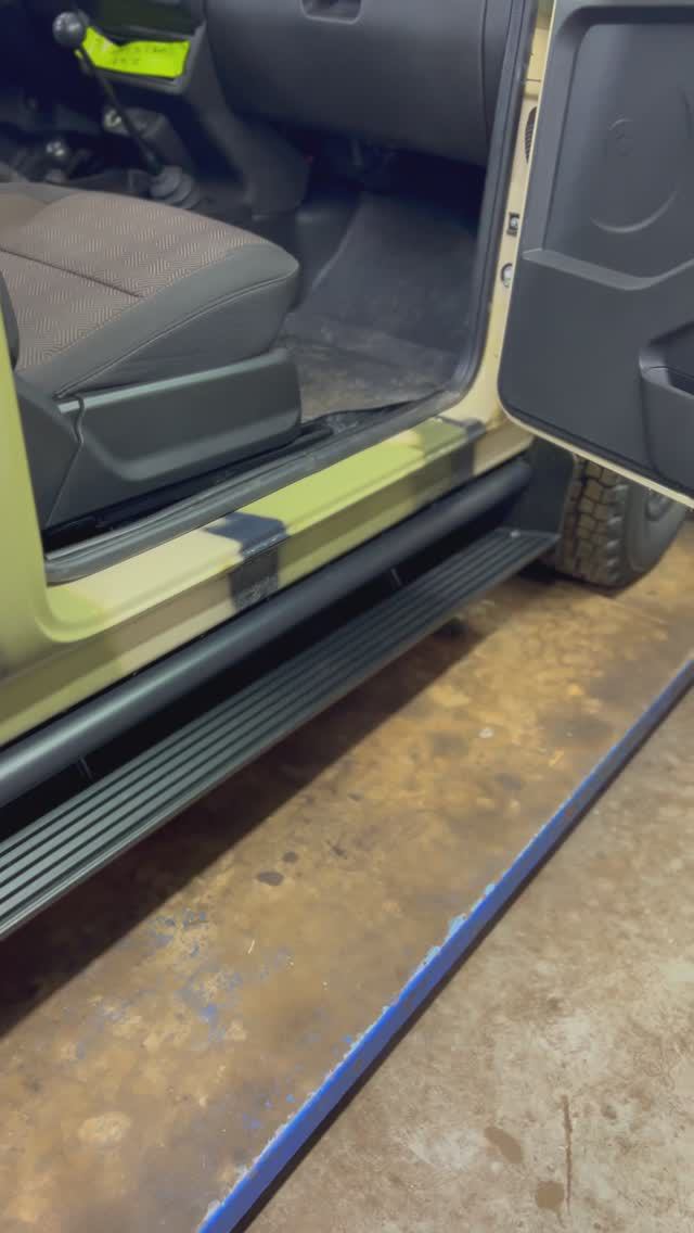 ЛАДА Нива Бронто Автоматические подножки смотреть онлайн