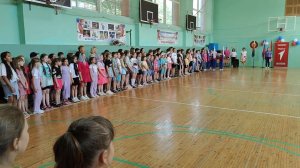 Поем гимн РФ