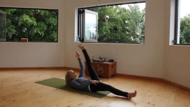 11 Metronome Yoga Supine Posters смотреть онлайн