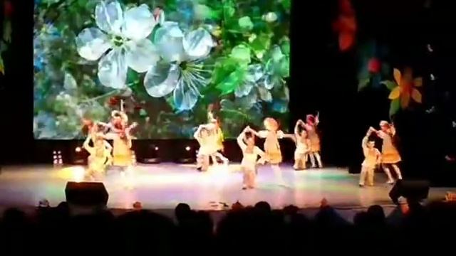 Вишенка Черешенка/ танец в Юность/