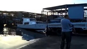 Спуск лодки Гулянка на воду