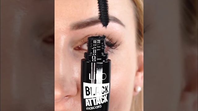Встречайте новинку: LiLo Black Attack ? Ультра-чёрная тушь для ресниц // LiLo LikeLove смотреть онлайн
