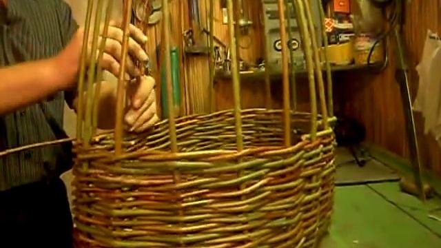 Как сделать корзину из лозы своими руками.