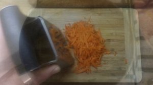 Курица фаршированая рисом - очень вкусно.