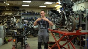 Сложный ремонт Suzuki Burgman за 10 минут