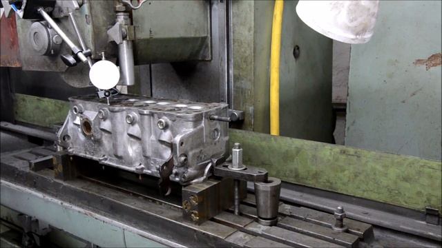 Шлифовка головки блока цилиндров.Resurfacing cylinder head смотреть онлайн