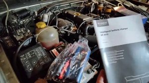 Распаковка — Зарядное устройство для аккумулятора Hyundai HY 410