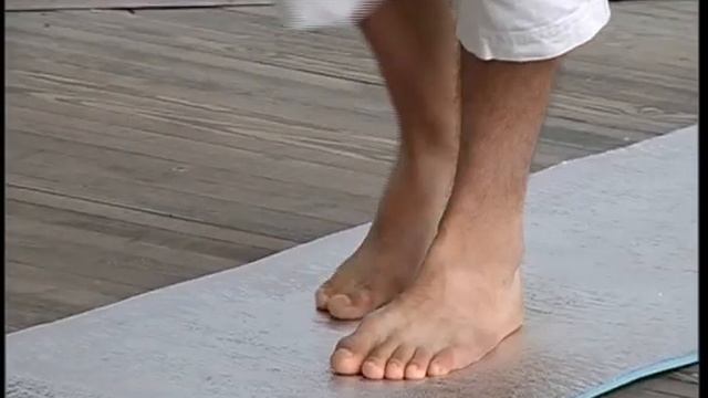 Йога в парку смотреть онлайн