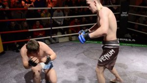 Забил до смерти врага в ринге