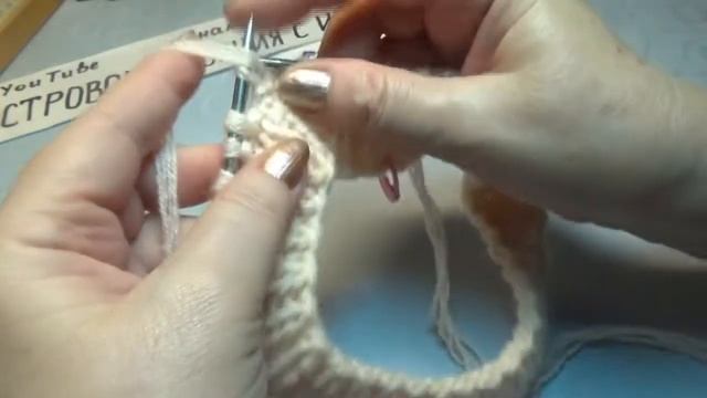 #726 Шапка для взрослых спицами _ шапка красивым узором с короткой резинкой смотреть онлайн