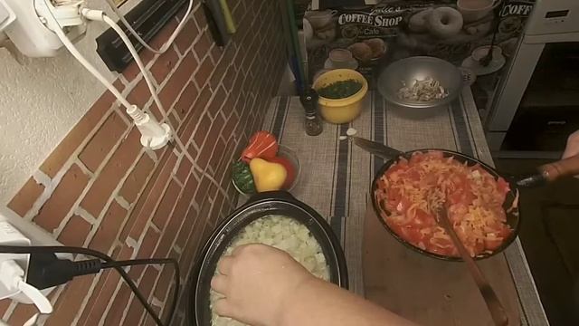 Щи из свежей капусты в медленноварке смотреть онлайн