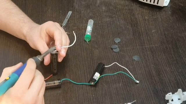Замена аккумуляторов для пылесоса LI-21 Electrolux