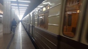 Ретро-поезд "Сокольники" следует до станции Саларьево, станция Бульвар-Рокоссовского.